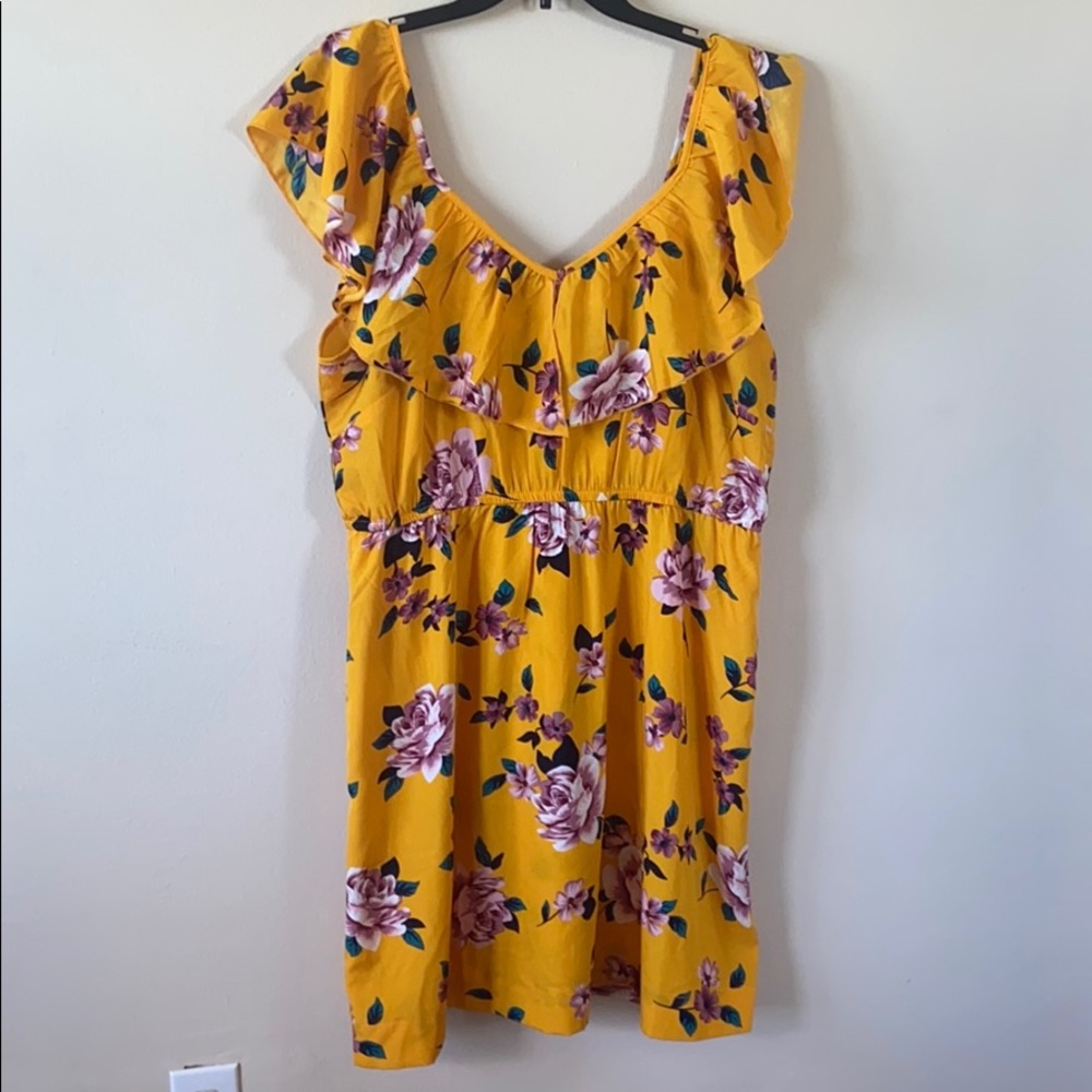 New Yellow Floral off the shoulder Mini Sun Dress Women's 1X plus Silky ruffled